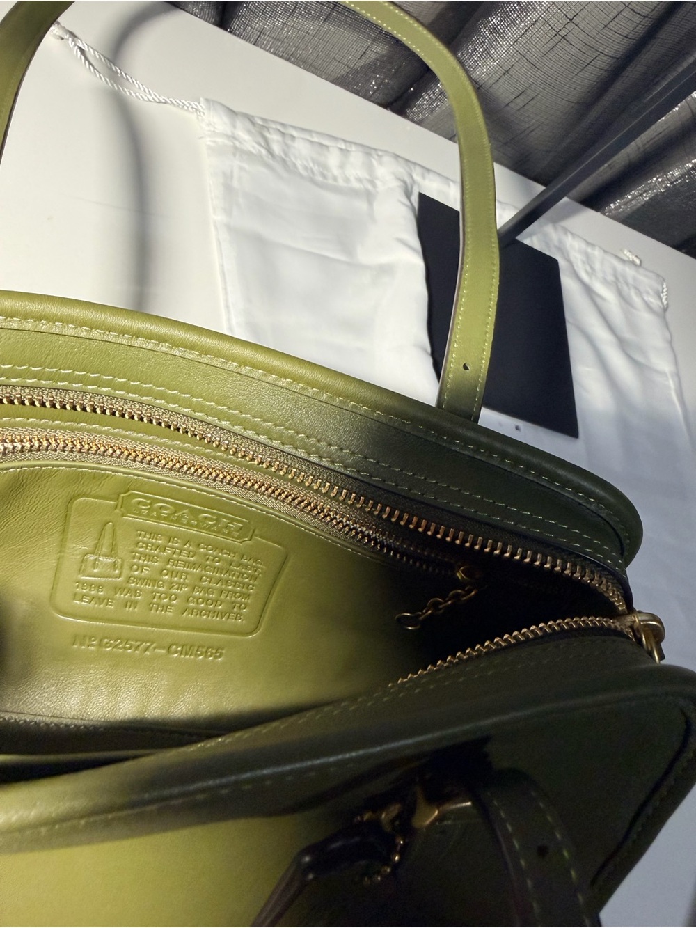 Coach Olive Green Leather Shoulder Bag - Picture 5 of 6